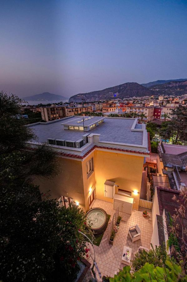 Casa Evelina Hotel Sant'Agnello Ngoại thất bức ảnh